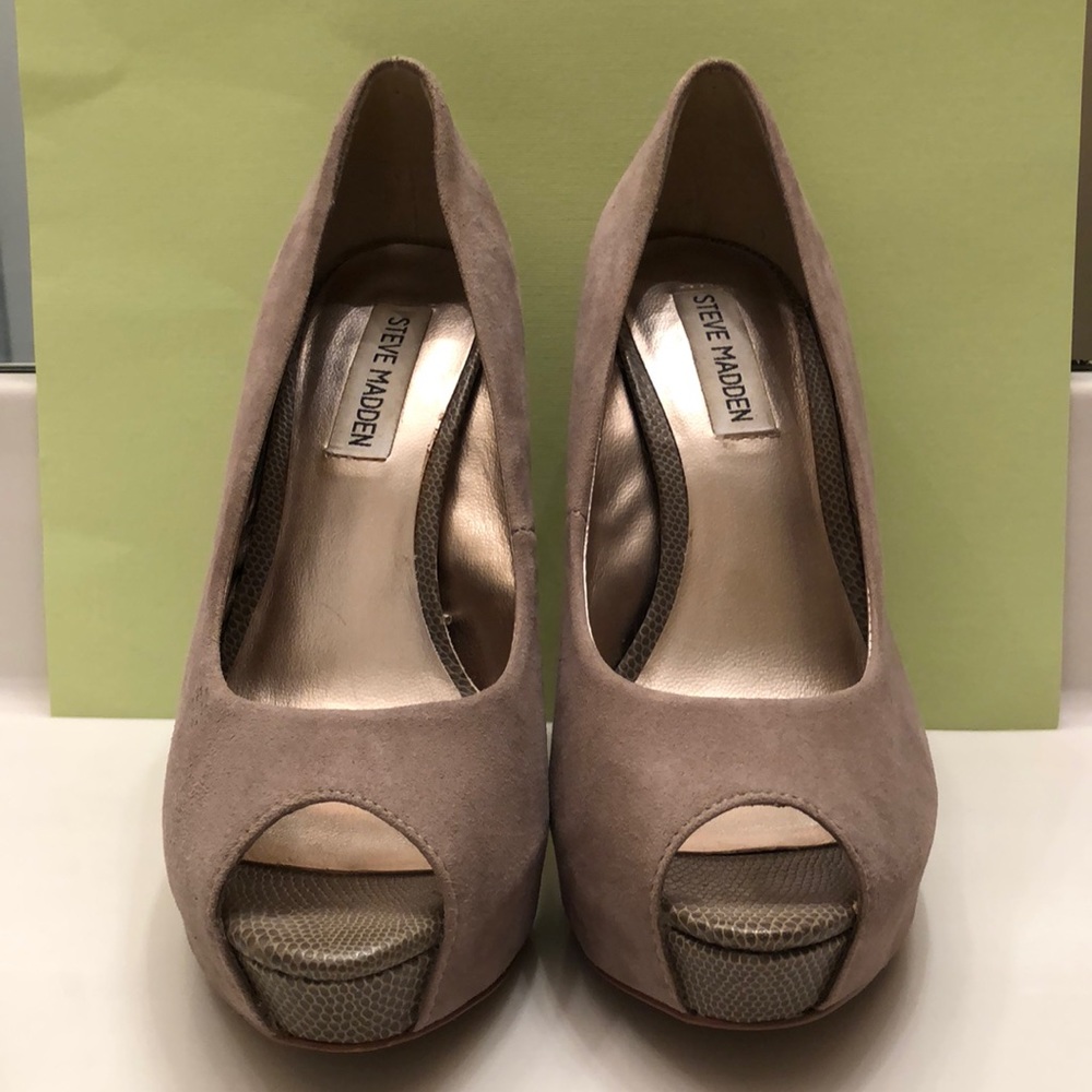 Steve Madden suede peep-toe heels size 7.5